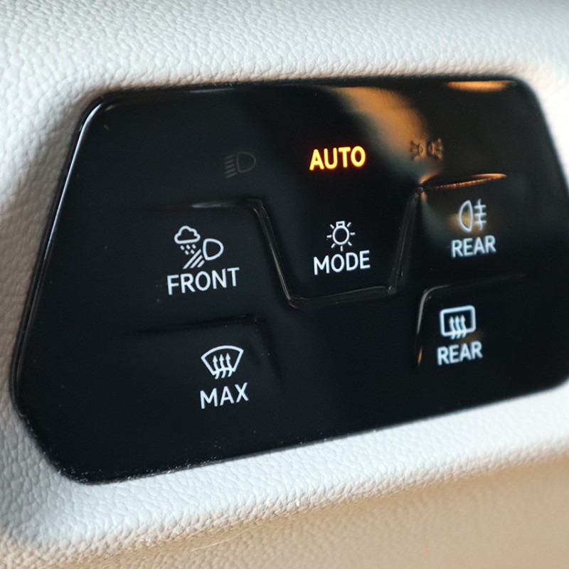KUFATEC LED Matrix Scheinwerfer mit LED TFL für VW T7 ST