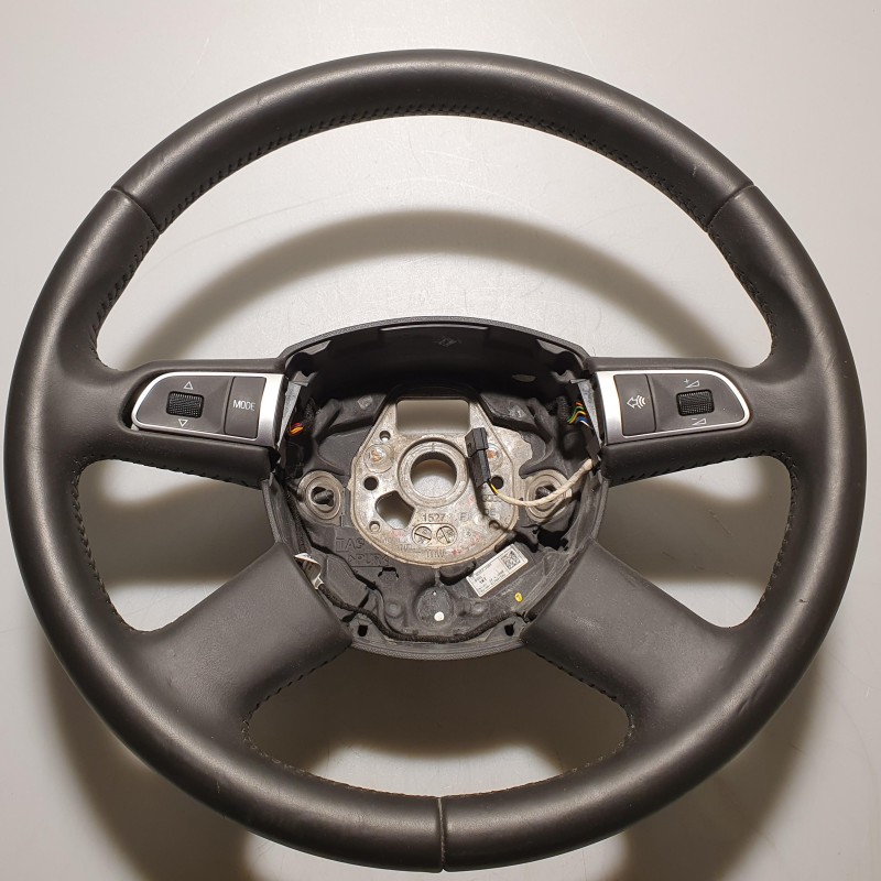 4F0124 Lenkrad von Volkswagen