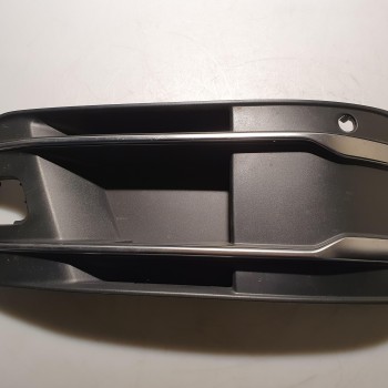 4M0 807 152 A Blende Rechts von Volkswagen