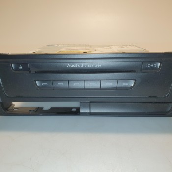 8T1 035 110 A CD Wechsler von Volkswagen