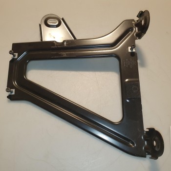 8T8 035 464 Halter für Verstärker von Volkswagen