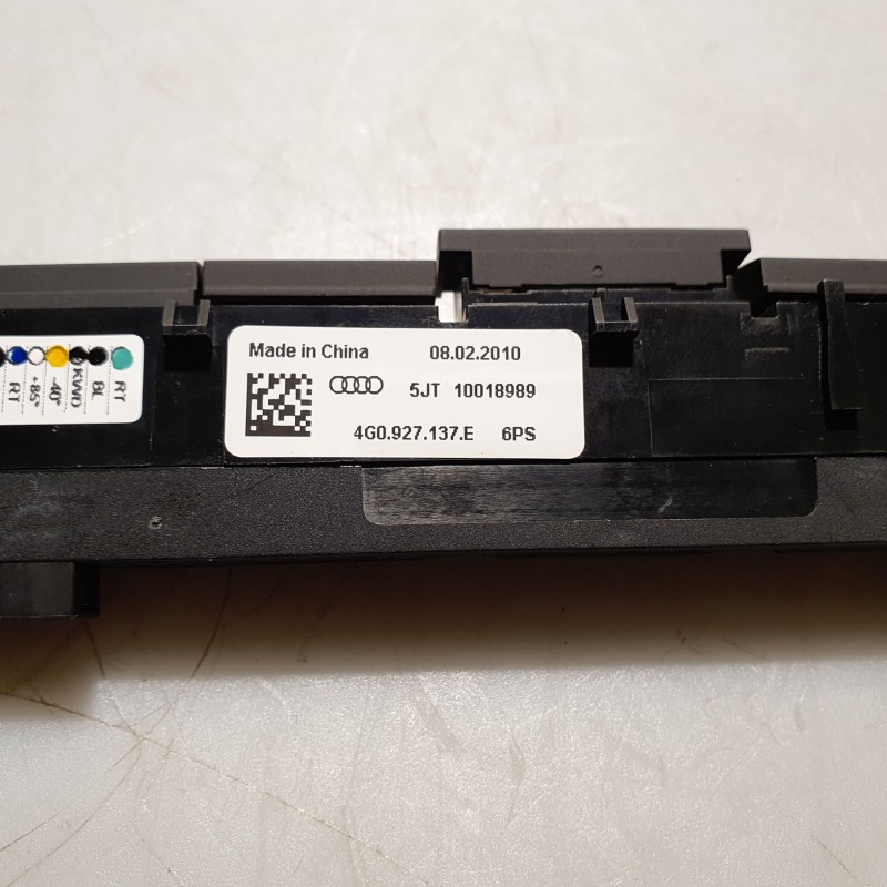 4G0 927 137 E Mehrfachschalter von Volkswagen