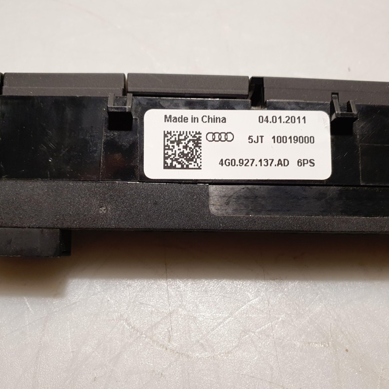 4G0 927 137 AD Mehrfachschalter von Volkswagen