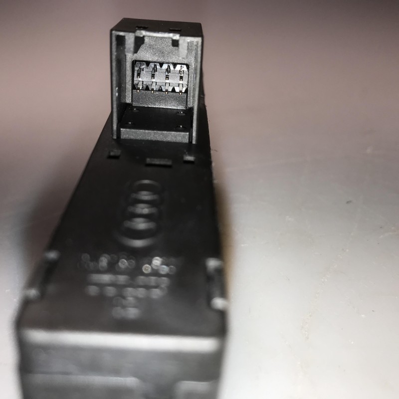 8R2 959 674 B von Volkswagen
