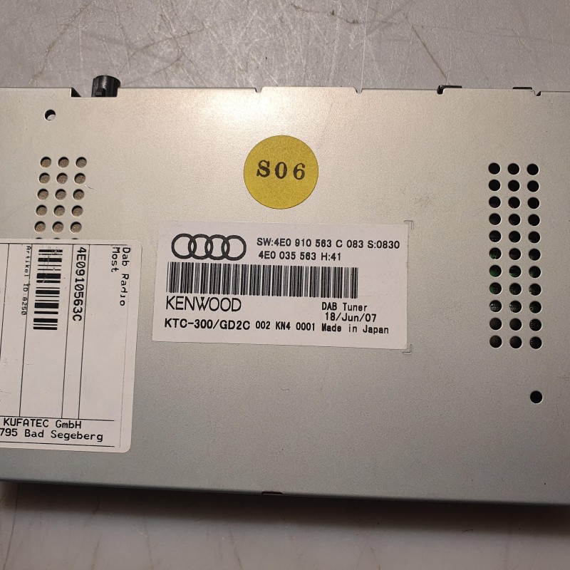 4E0 035 563 Steuergerät Tuner Empfang Radio von Volkswagen