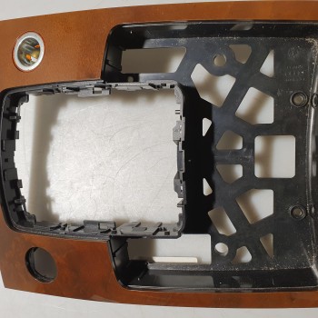 4L0 864 261 Verkleidung Rahmen Mittelkonsole von Volkswagen