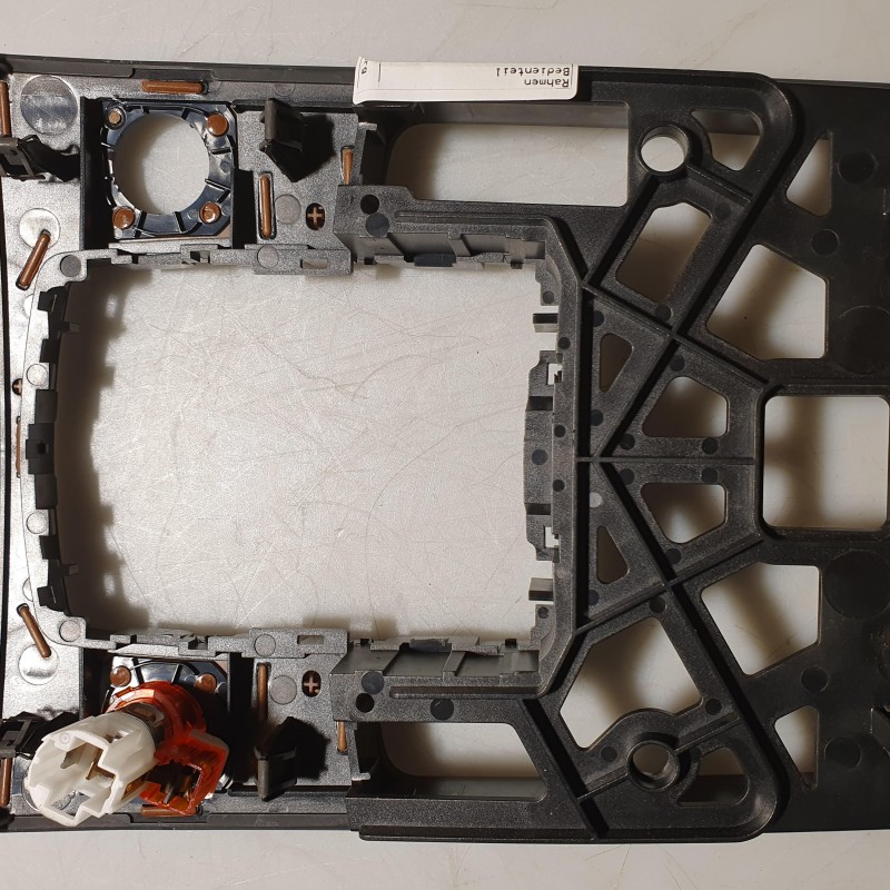 4L0 864 261 Verkleidung Rahmen Mittelkonsole von Volkswagen