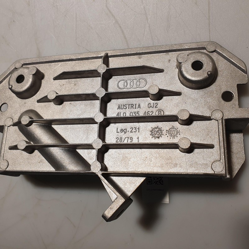 4L0 035 462 Halter Steuergerät MMI von Volkswagen