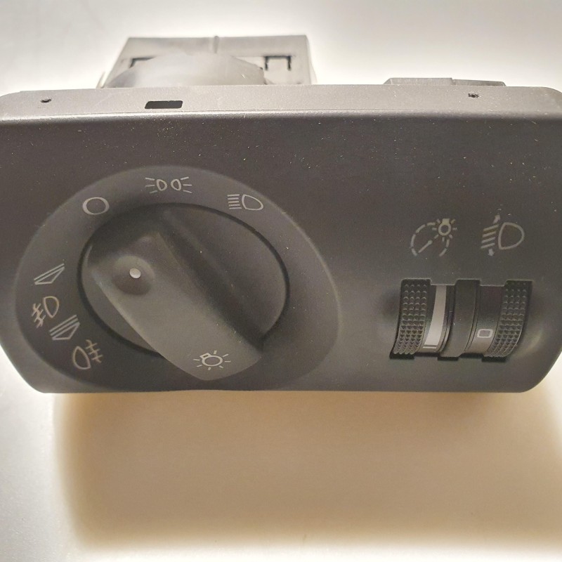 4B1 941 531 F Lichtschalter von Volkswagen