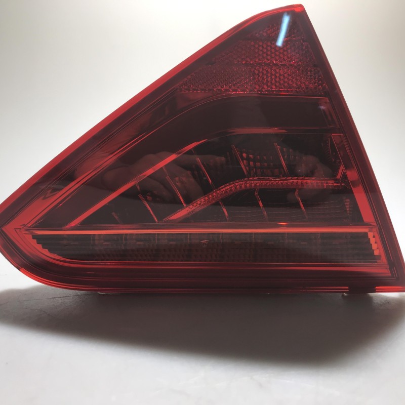 8T0 945 093 C LED-Schlussleuchte von Volkswagen