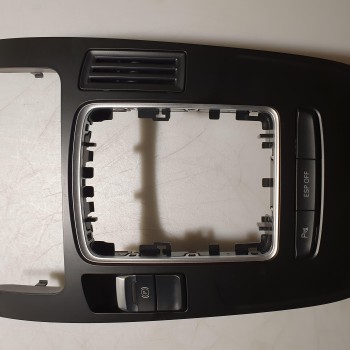 8K0 864 261 Verkleidung Rahmen Mittelkonsole von Volkswagen