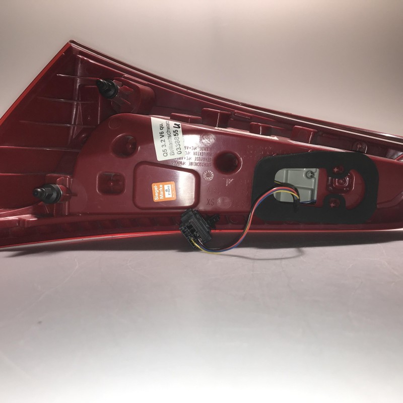 8R0 945 093 B Heckleuchte Links von Volkswagen