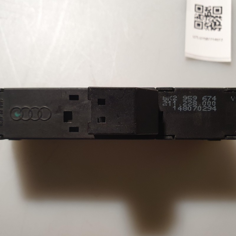 8K2 959 674 Schalter ESP von Volkswagen