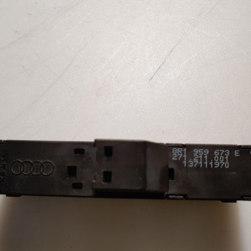 8R1 959 673 E Mehrfachschalter EV Mode von Volkswagen