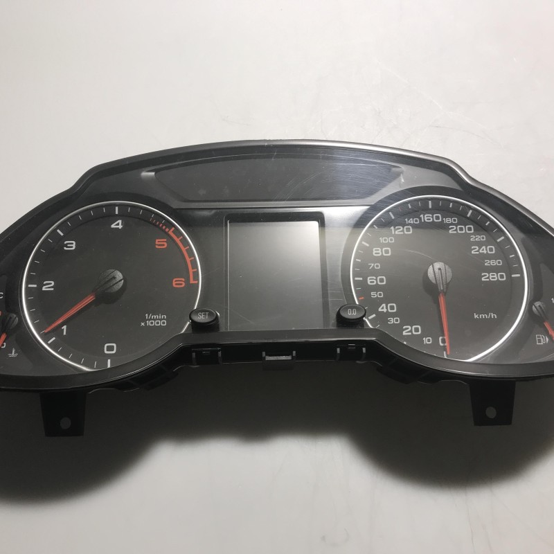 8R0 920 930 D Kombiinstrument von Volkswagen