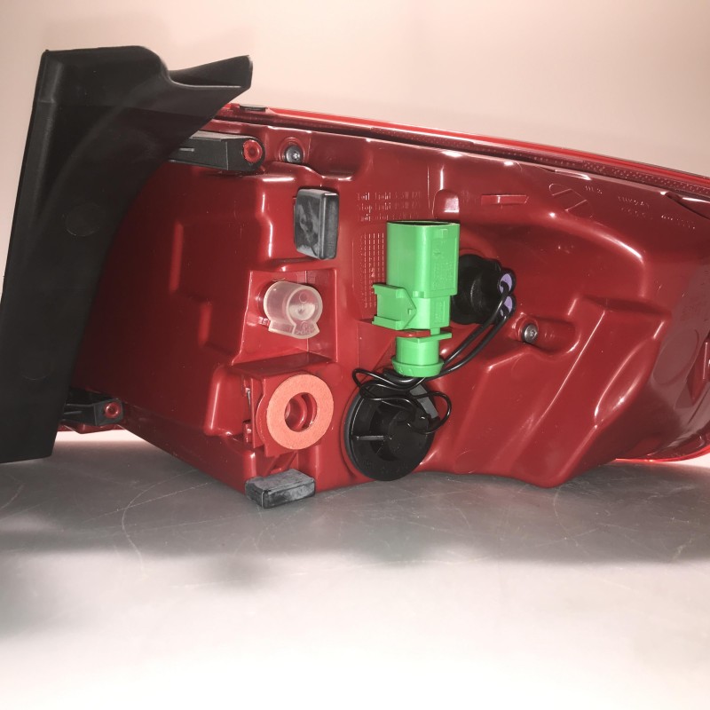 8K5 945 094 AC LED Heckleuchte von Volkswagen
