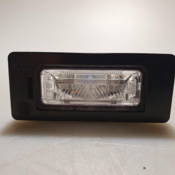 8T0 943 021 Kennzeichenleuchte mit Leuchtmittel von Volkswagen