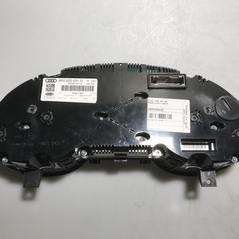 8R0 920 931 G Kombiinstrument von Volkswagen