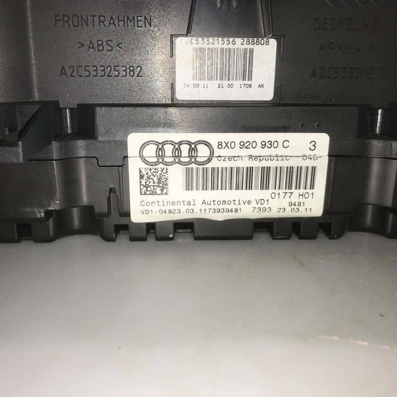 8X0 920 930 Kombiinstrument von Volkswagen
