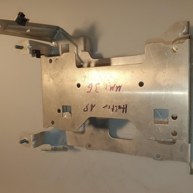 4E0 035 547 G Halter Steuergeräte von Volkswagen