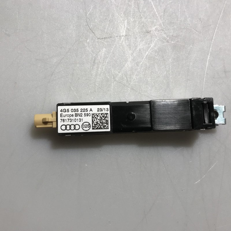4G5 035 225 A Antennenverstärker von Volkswagen