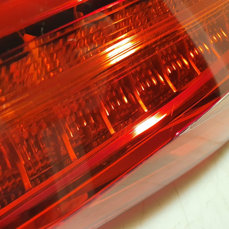 8K5 945 094 AC LED Rückleuchte Rechts von Volkswagen