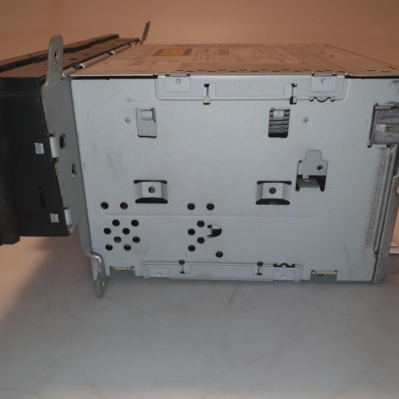 8T2 035 195 H Mainunit von Volkswagen