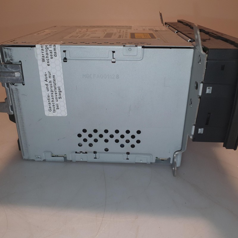 8T2 035 195 H Mainunit von Volkswagen