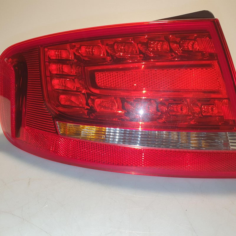 8K5 945 095 B LED Rückleuchte Schlussleuchte von Volkswagen