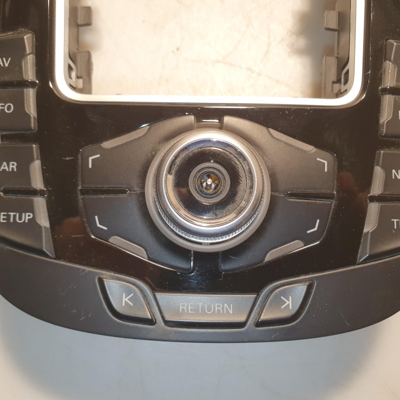 8T0 919 609 F WFX Bedieneinheit MMI von Volkswagen