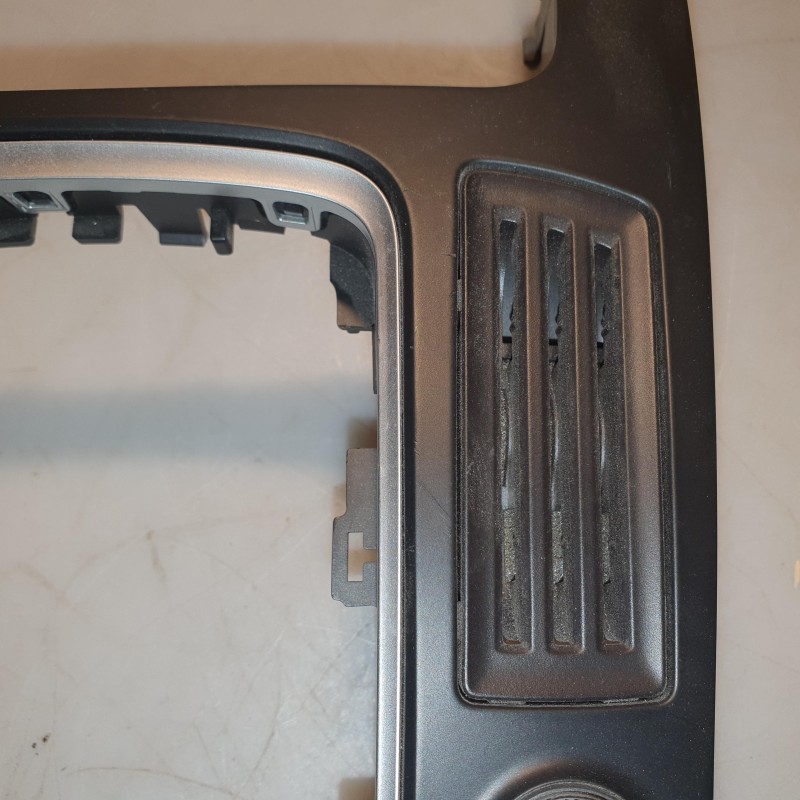 8T0 919 609 F WFX Bedieneinheit MMI von Volkswagen