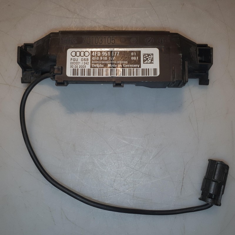 4F0 951 177 Innenraumüberwachung von Volkswagen