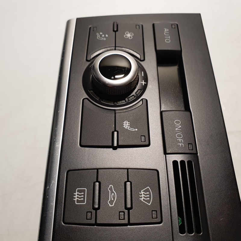 4L0 820 043 AB Klimabedienteil von Volkswagen