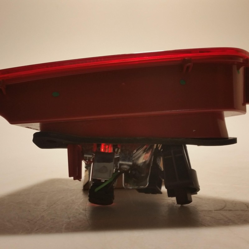 8T0 945 094 A Heckleuchte rechts von Volkswagen