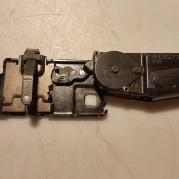 4H0 827 383 Schließplatte mit Motor für Zuziehhilfe von Volkswagen