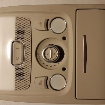 8T0 947 135 H Innenraumbeleuchtung Vorne Lichtgrau von Volkswagen