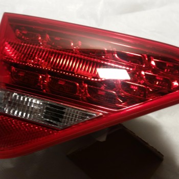 8T0 945 093 A LED Rückleuchte Schlussleuchte von Volkswagen