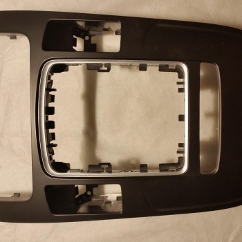 8K0 864 261 Verkleidung Rahmen Mittelkonsole von Volkswagen