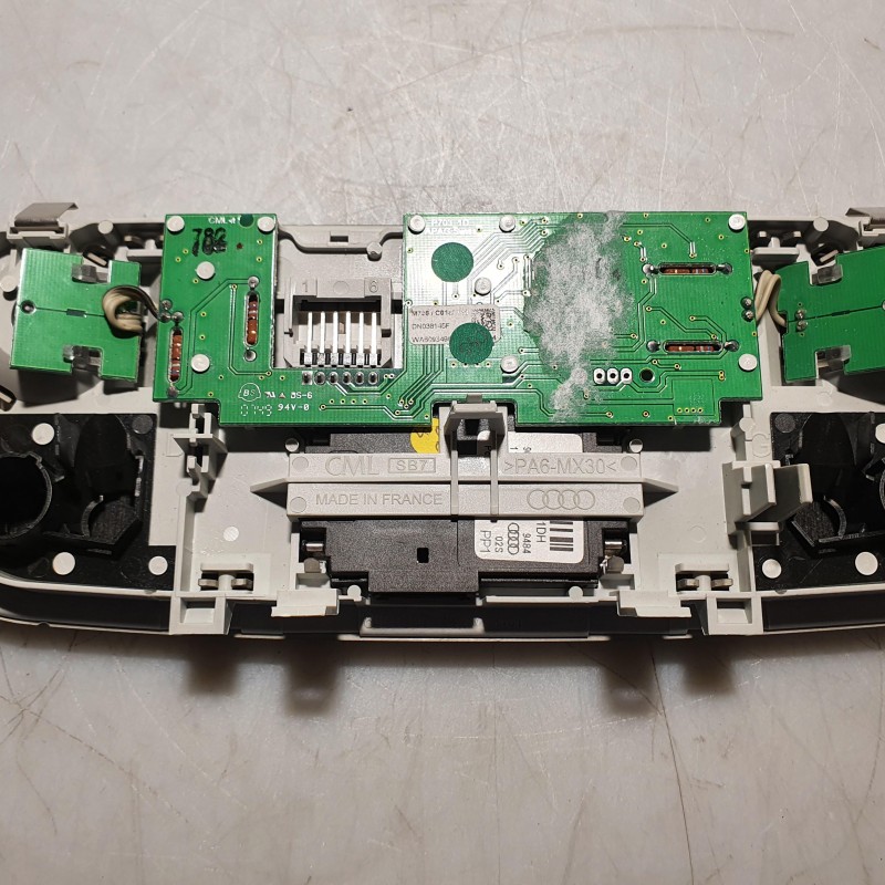 8J0 947 111 N Innenleuchte von Volkswagen