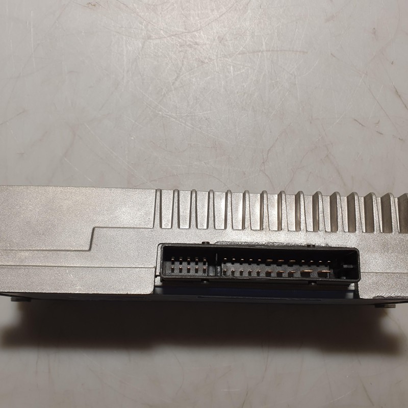 8R0 035 223 Verstärker von Volkswagen