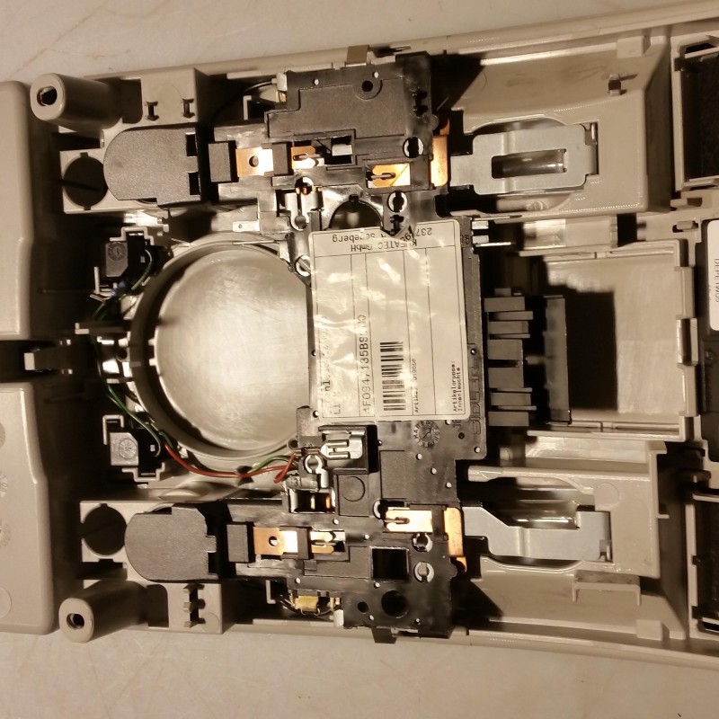4F0 947 135 BS 9NQ Innenleuchte mit Homelink von Volkswagen