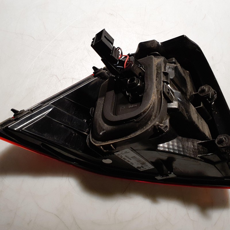 5G0 945 096 M Rückleuchte von Volkswagen