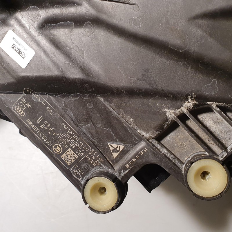 83A 941 012 Frontscheinwerfer Voll LED von Volkswagen