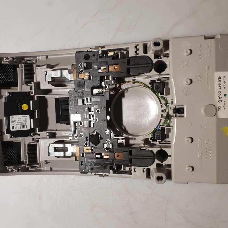 4L0 947 135 AC 13U Innenleuchte mit Homelink von Volkswagen