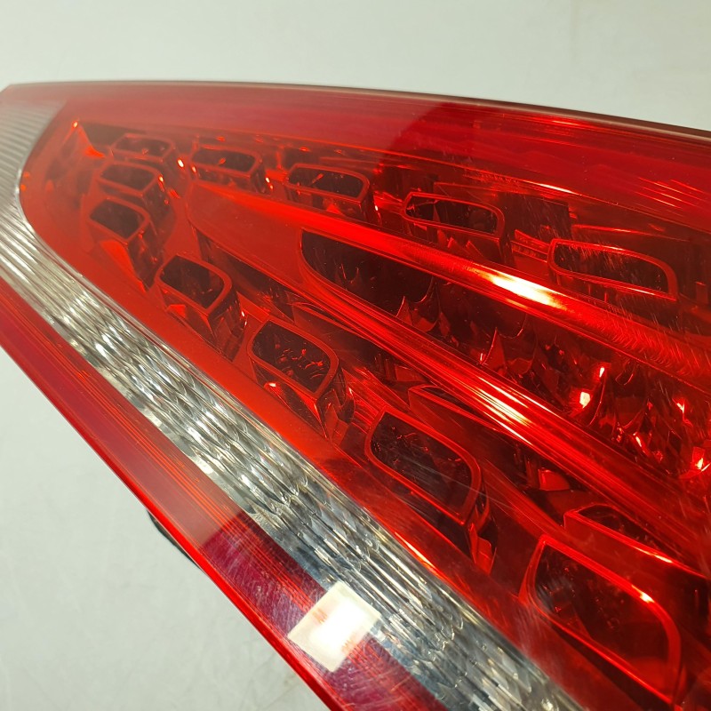 8R0 945 093 B LED Rückleuchte Links Q5 von Volkswagen