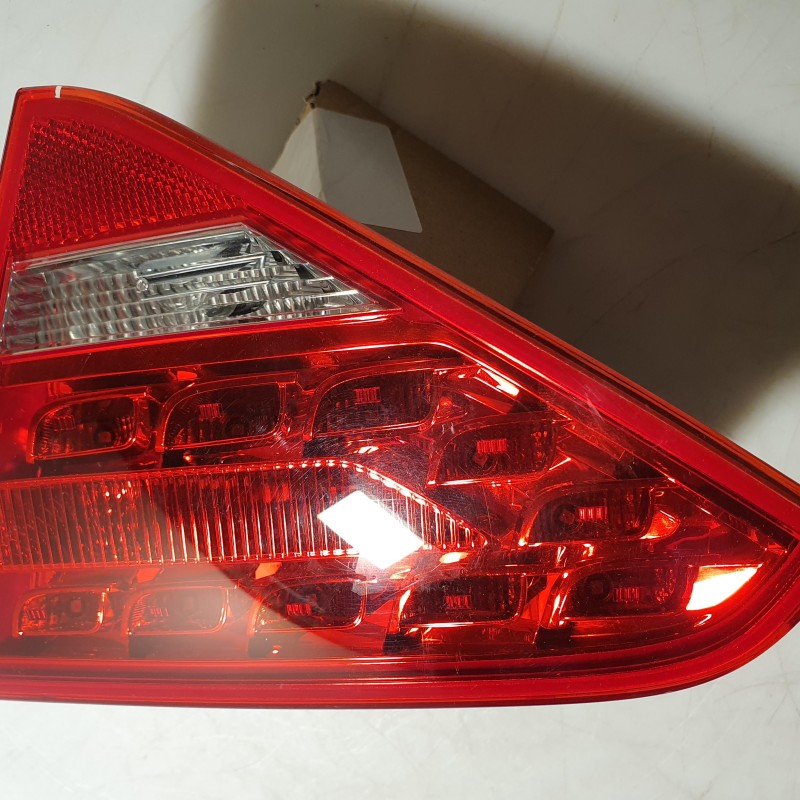 8T0 945 094 B Rückleuchte US Version von Volkswagen