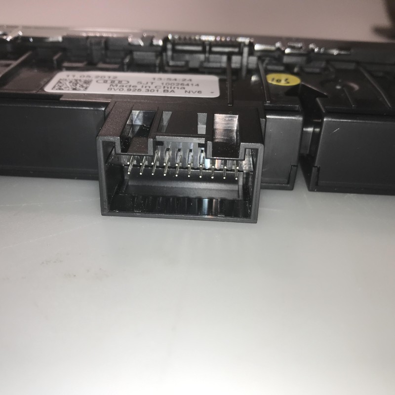 8V0 925 301 BA Mehrfachschalter von Volkswagen