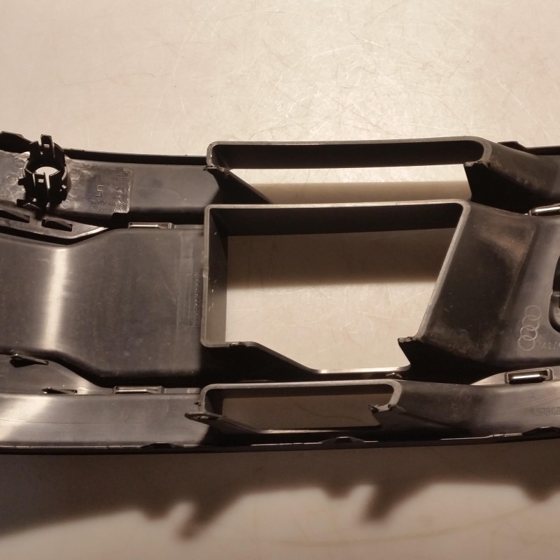 4M0 807 682 Q Blende Rechts von Volkswagen