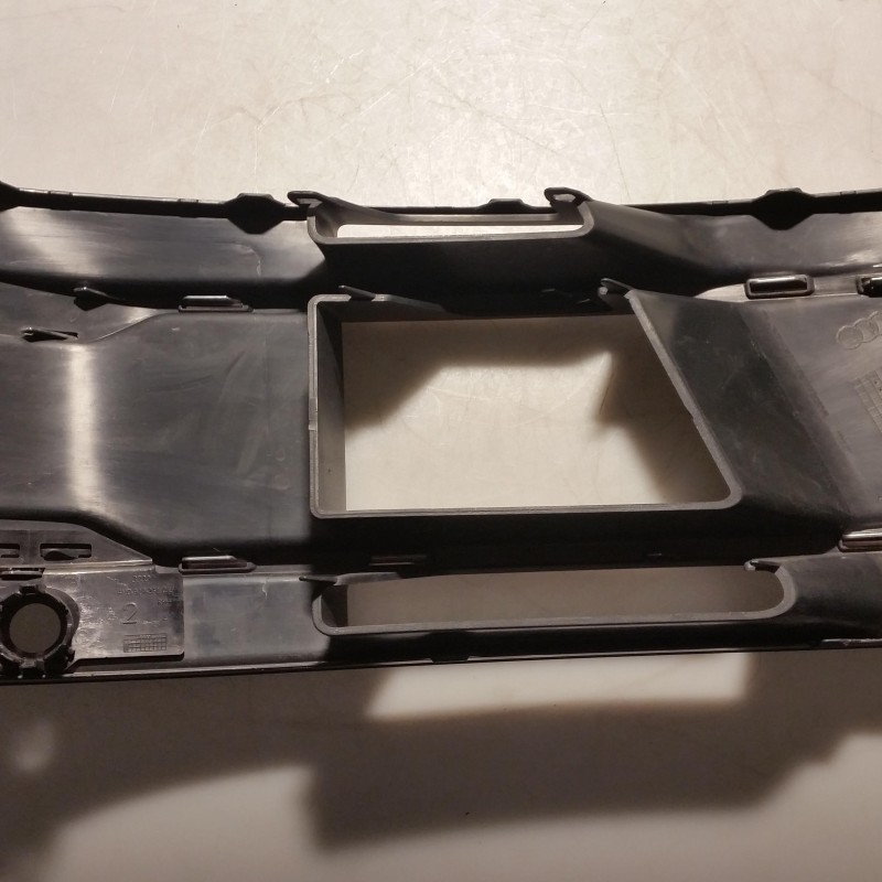 4M0 807 681 Q Blende Links von Volkswagen