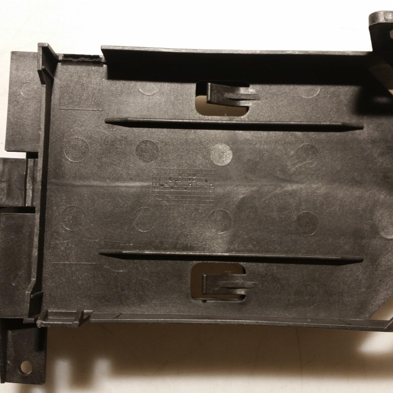 8F0 907 392 Halter für Steuergeräte von Volkswagen